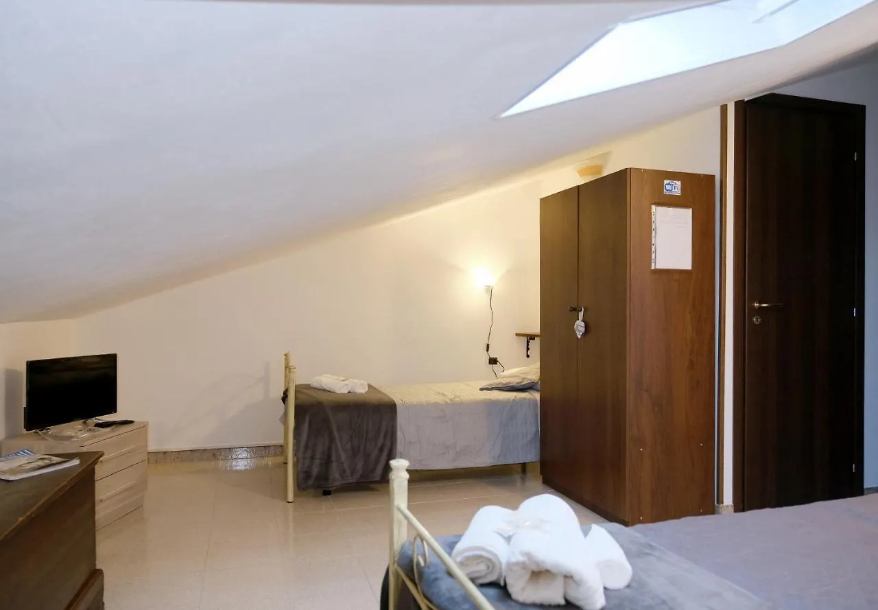 Hotel Casa Santa Rita / Locazione turistica Sicilia / Santa Domenica Vittoria Italia